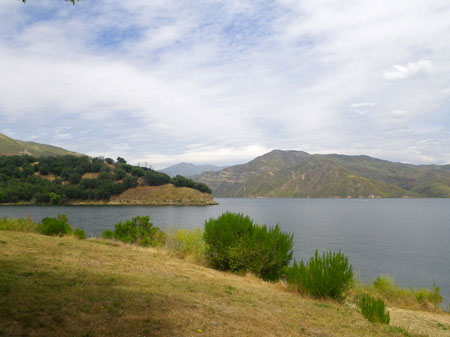 Lake Piru1.jpg